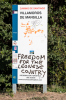 Villamoros de Mansilla: Ortsschild mit separatistischem Ruf nach Freiheit fr die Provinz Len