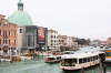 Italien, Venedig: Buntes Treiben auf dem Canal Grande
