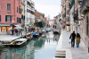 Italien, Venedig: Rio di San Barnaba mit Blick auf die Kirche San Angelo Raffaele