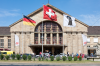 Basel: Badischer Bahnhof mit Flaggen