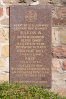 Frankreich, Elsass, Eguisheim: Gedenkplatte an der Wand der Kapelle Saint Lon
