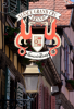 Frankreich, Elsass, Turckheim: Schild des Winzers Francois Baur  in der Grand Rue