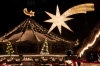 Bremen: Der Stern von Bethlehem leuchtet ber dem beliebten Bremer Weihnachtsmarkt