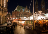 Bremen: Nchtlicher Weihnachtsmarkt auf dem Bremer Marktplatz 