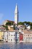 Kroatien, Istrien, Rovinj: Die Altstadt mit dem markanten Kirchturm von St. Eufemia