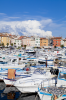 Kroatien, Istrien, Rovinj: Hunderte von Booten schaukeln im malerischen Südhafen der Stadt