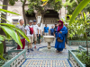 Ein geschmackvoll gestalteter Innenhof mit einem hbschen Springbrunnen im Bahia Palast, Marrakesch, Marokko