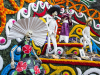 Folkloristische Installation mit Skeletten und Blumenornamenten im  Frida-Kahlo-Museum in Coyoacn, Mexico City, Mexiko